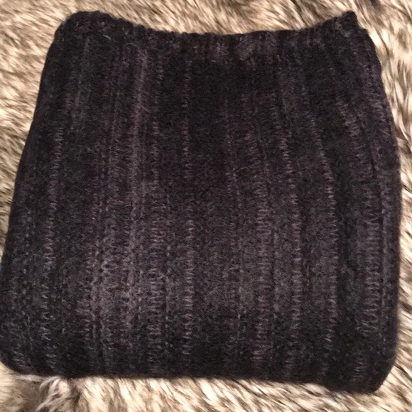 New gray Chunky infinity scarf 🧣 - Picture 4 of 4